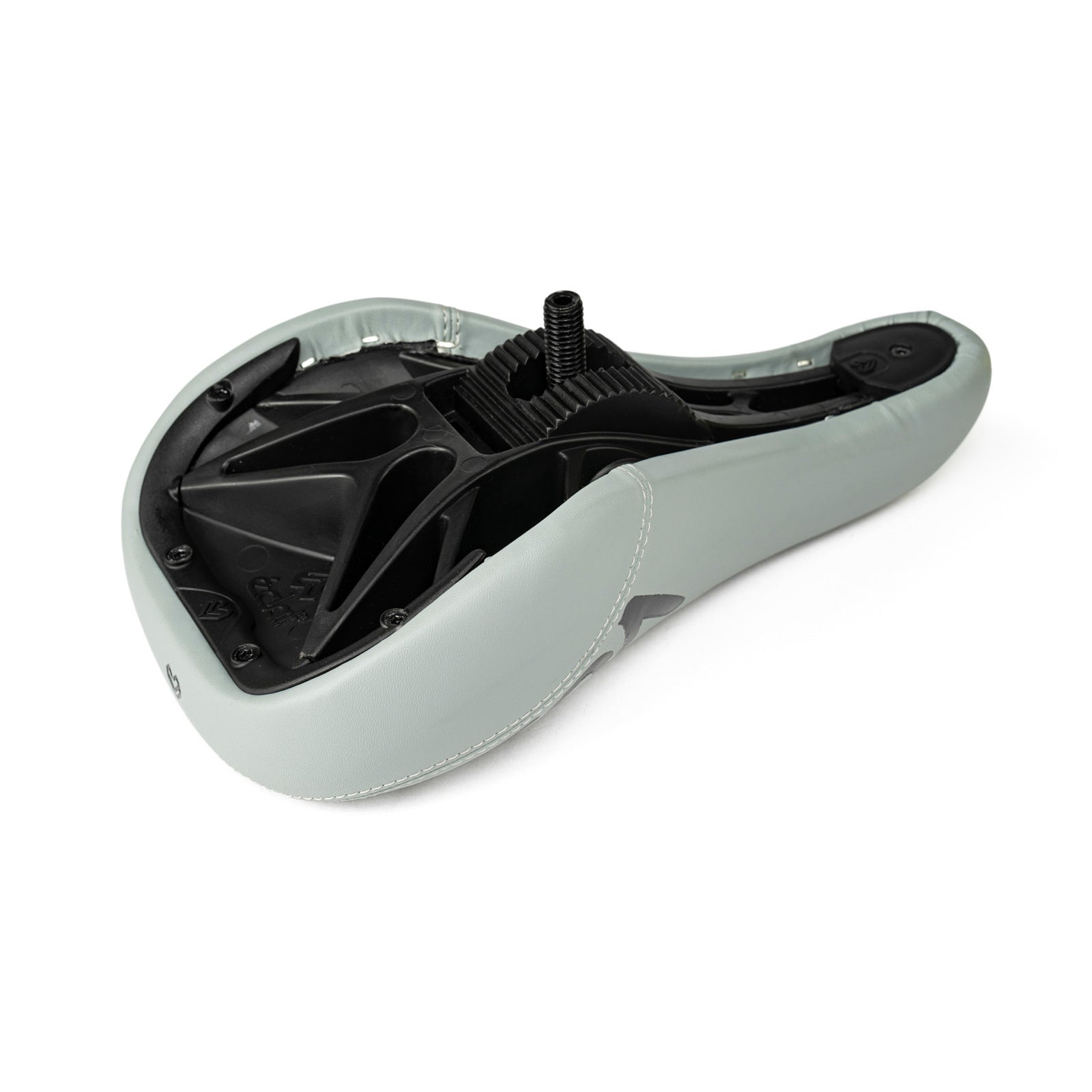 ECLAT VOID PIVOTAL SEAT