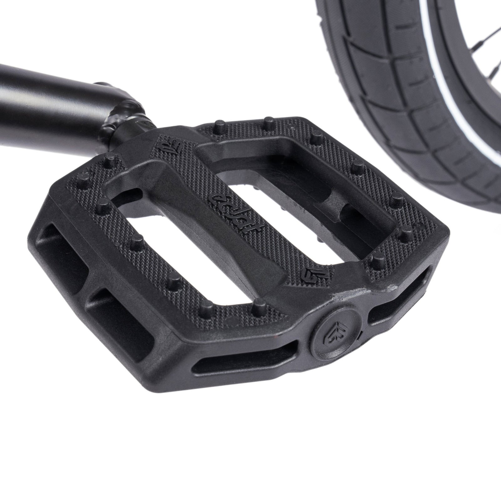 WETHEOPEOPLE NOVA COMPLETE BIKE