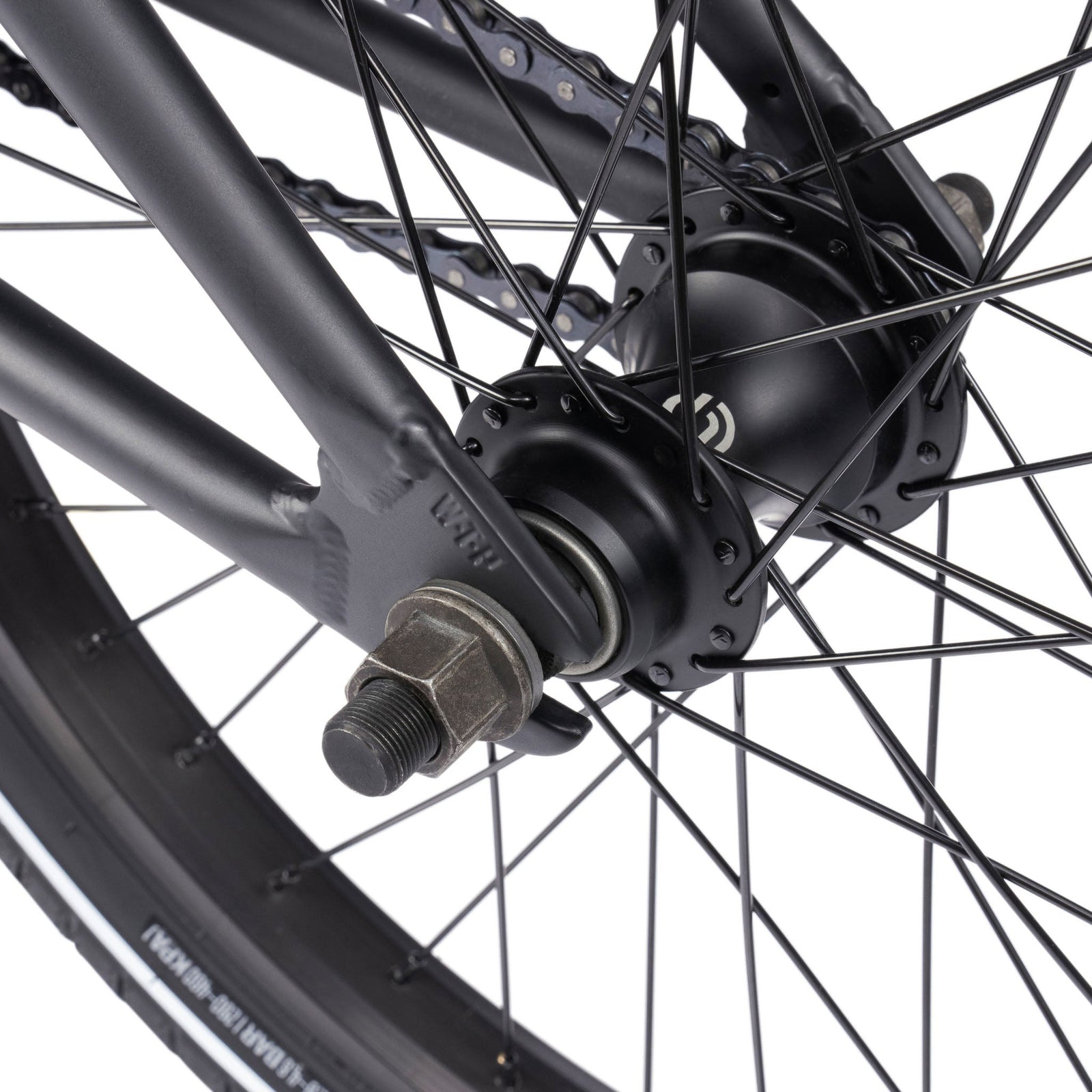 WETHEOPEOPLE NOVA COMPLETE BIKE