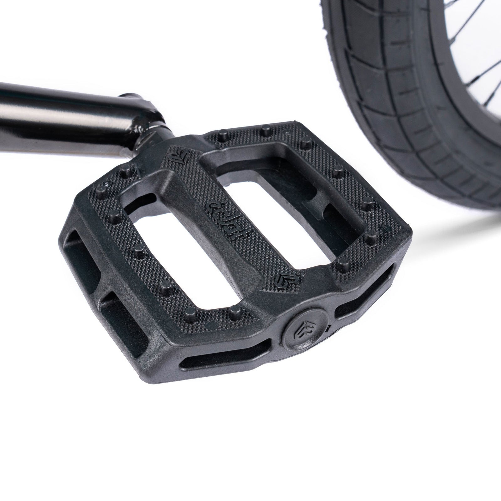 WETHEOPEOPLE NOVA COMPLETE BIKE