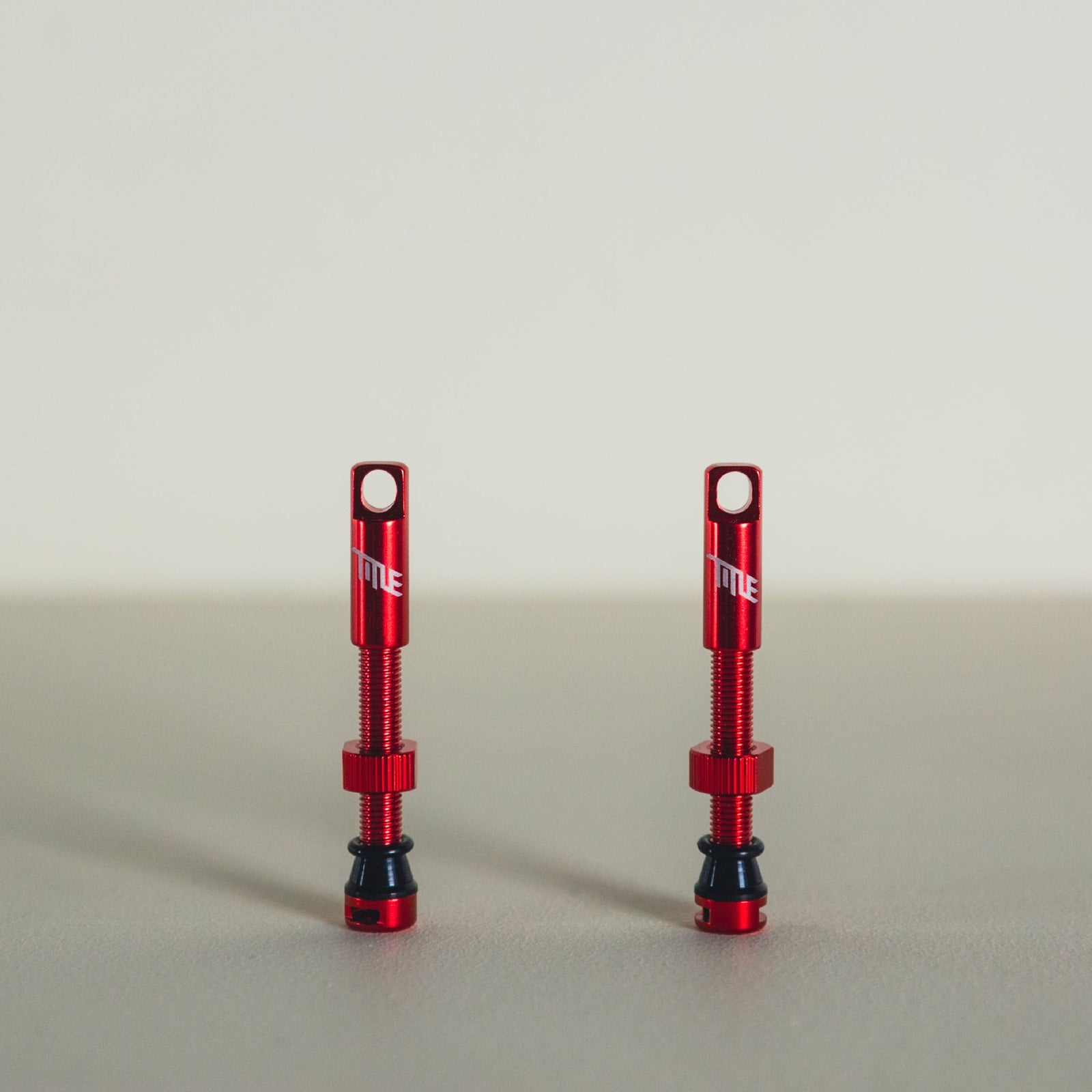 Title Mtb tubeless mountain bike valves red